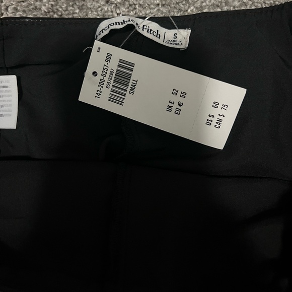 Abercrombie & Fitch Black Vegan Leather Mini Skirt - Picture 4 of 4